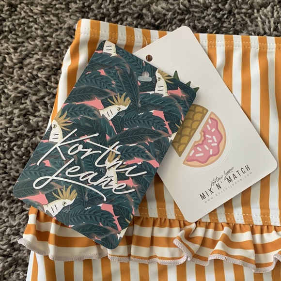 Kortni Jeane mid ruffle bottoms - Picture 6 of 6